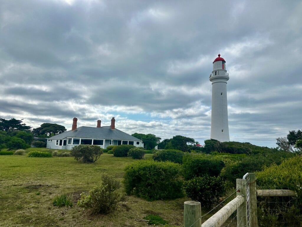 關於我們 australia melbourne aplit point lighthouse