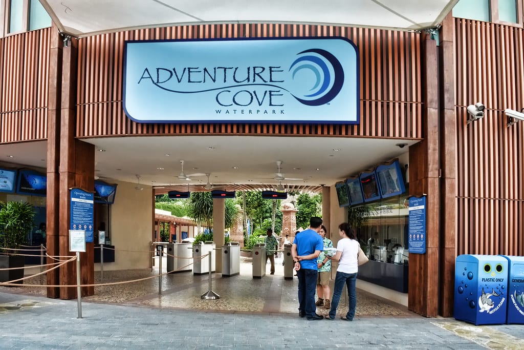 新加坡冒險海灣水上樂園:聖淘沙島必玩水上天堂全攻略 Adventure Cove The entrance to the waterpark