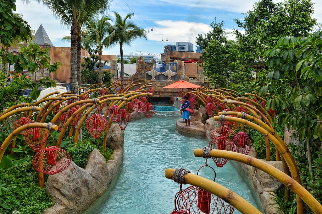 新加坡冒險海灣水上樂園:聖淘沙島必玩水上天堂全攻略 Adventure Cove The waterpark is at the Resorts World Sentosa