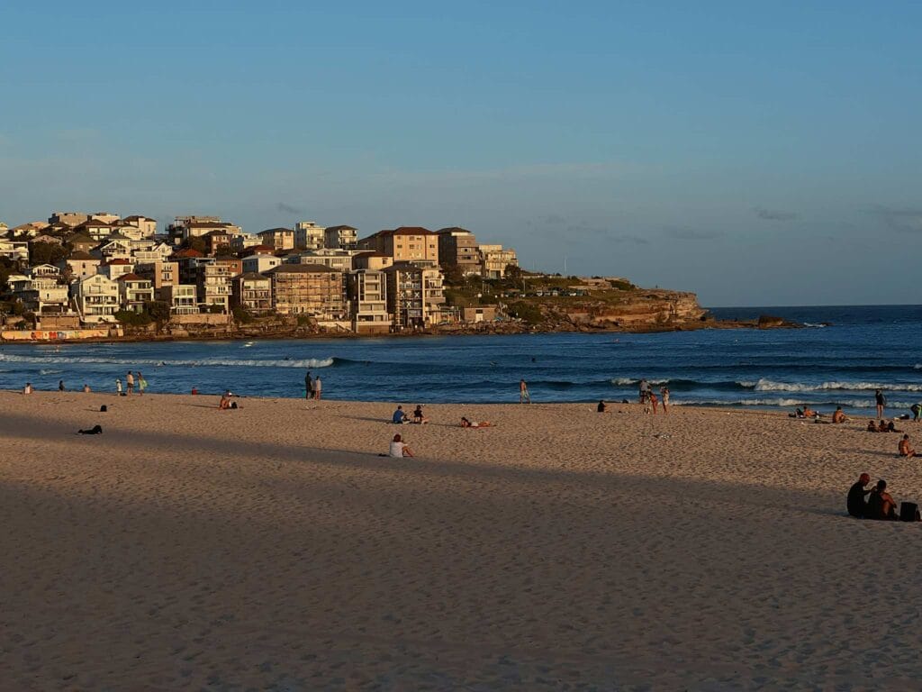 邦迪海灘攻略:悉尼必訪海灘的完整指南與秘密景點 Austrila Sydney bondi beach sunset time