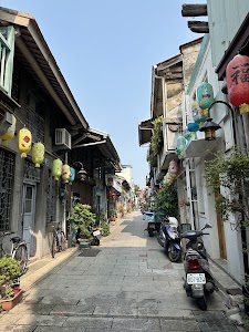 台南神農街攻略|文創、美食與浪漫夜景一次搞定 ChIJqctagGZ2bjQRGlAjSFrC5hE
