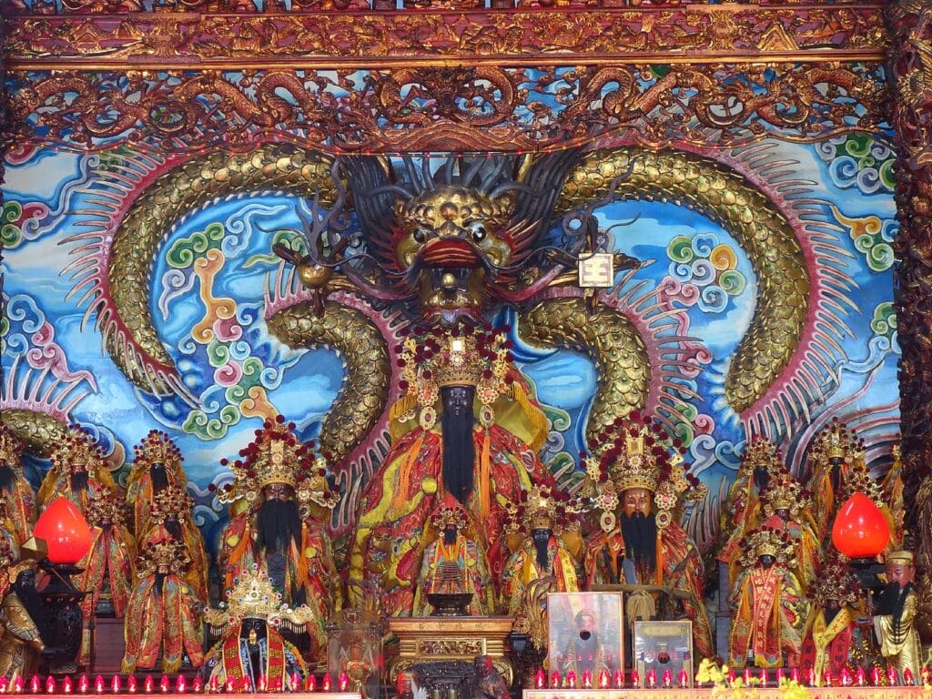 城隍廟全攻略 尋找台灣第一城隍與必吃小吃指南 Hsinchu Cheng Huang Temple 頭城城隍廟城隍爺神龕
