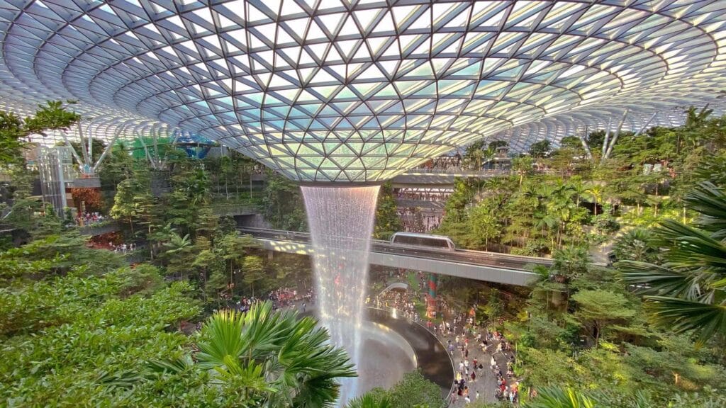 星耀樟宜機場 (Jewel Changi Airport)完全攻略:轉機時間 Jewel Changi Airport 1
