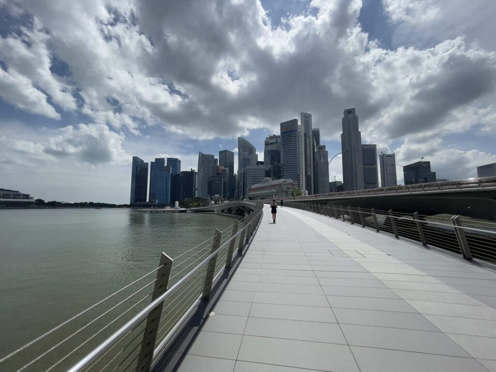 新加坡魚尾獅公園完全攻略:最佳觀景點與拍照技巧分享 Singapore Merlion Park Bridge