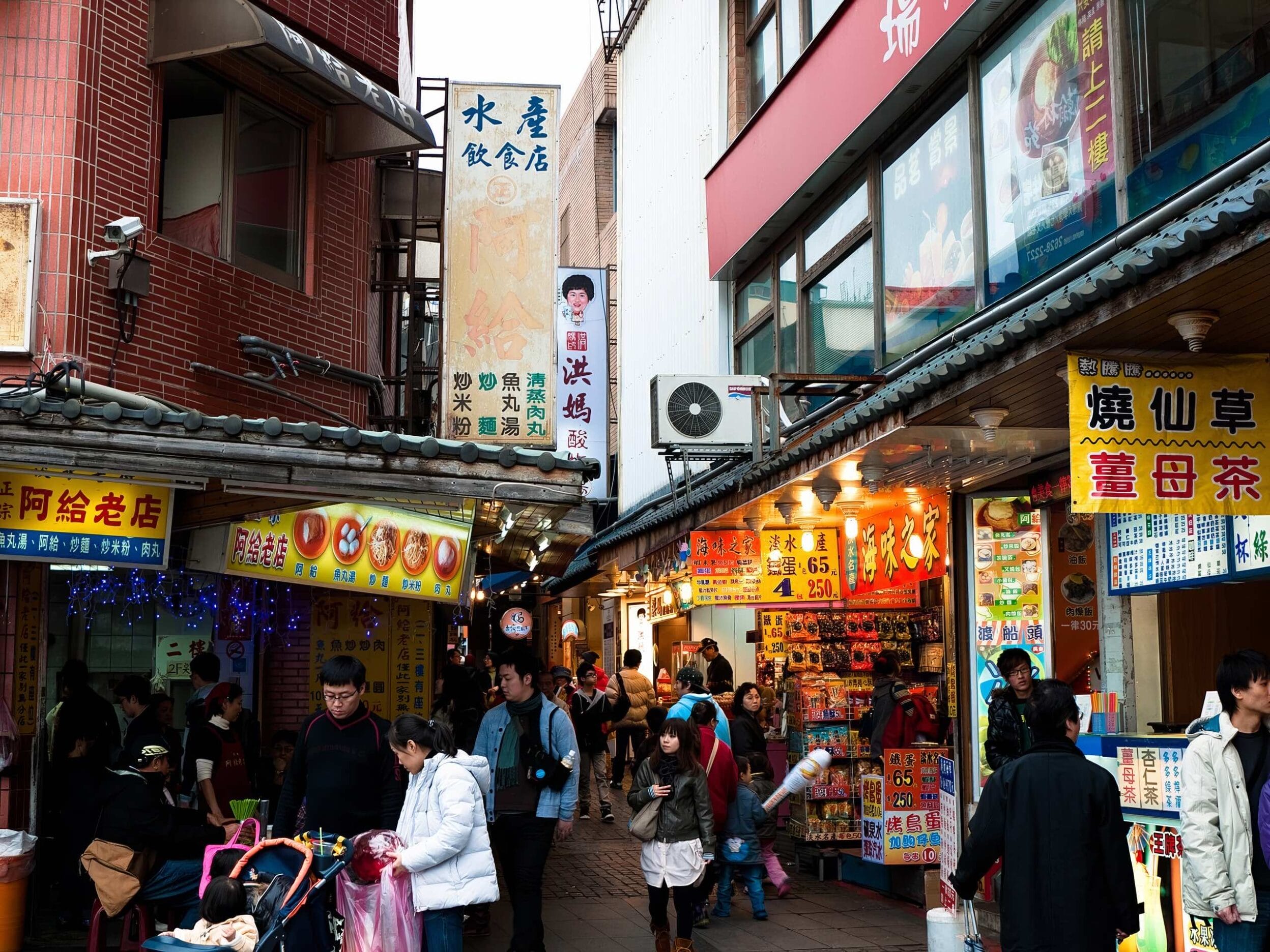 淡水老街完全指南:當地人推薦景點、美食與最佳拍照點
