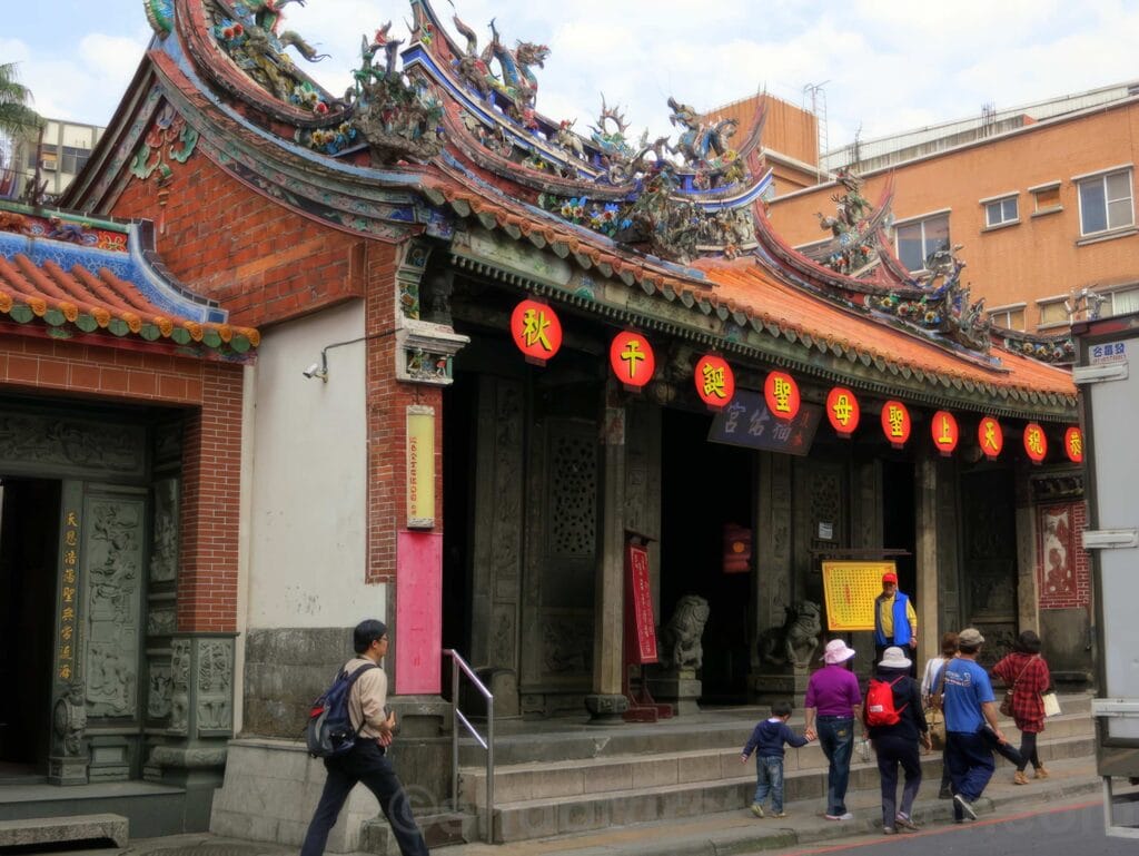 淡水老街完全指南:當地人推薦景點、美食與最佳拍照點 Taiwan Kaohsiung 淡水老街 6 Romaingnow