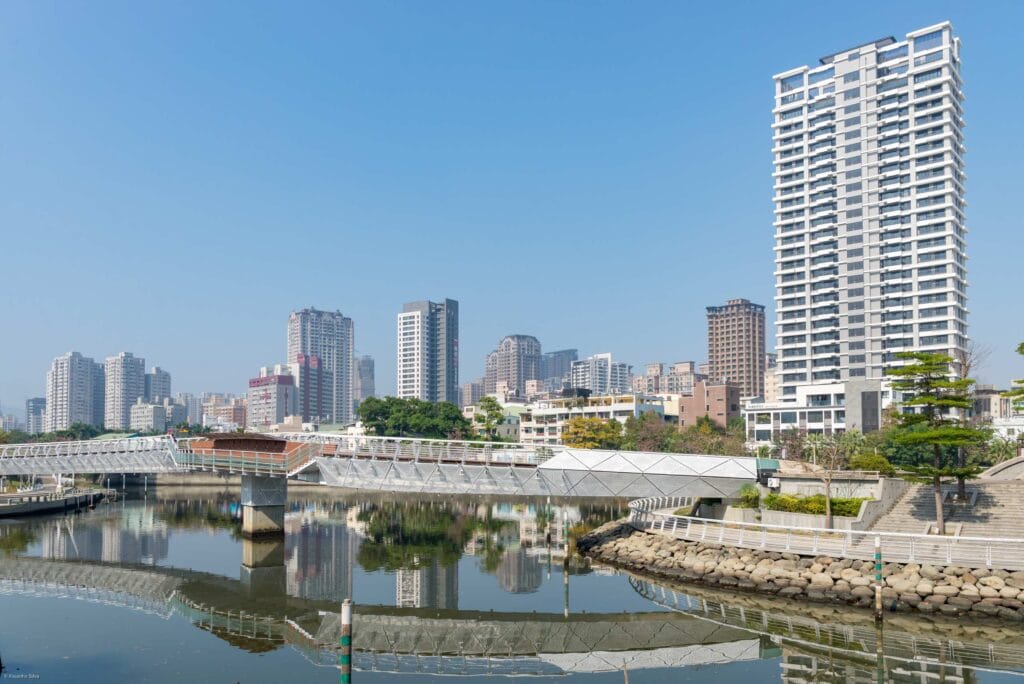 愛河高雄攻略 夜景、船遊一次玩透!在地人才知道的完整指南 Taiwan Kaohsiung 愛河 2 Romaingnow