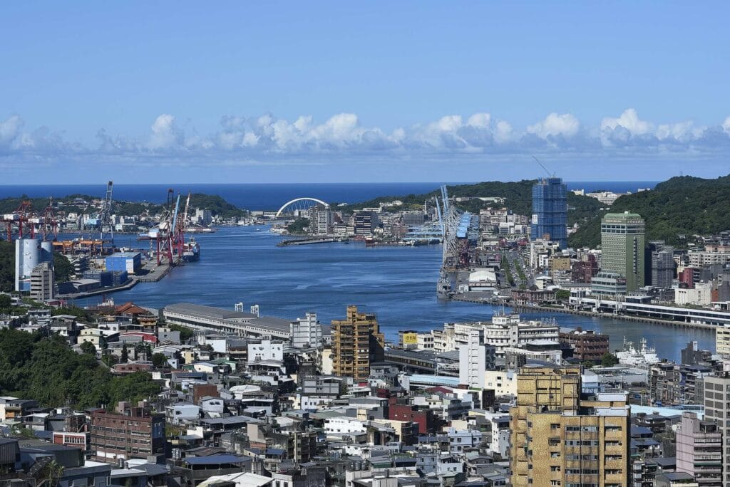 基隆港與海洋廣場:台灣北海岸的絕美門戶 Taiwan Keelung Keelung Harbor and Maritime Plaza 基隆港海洋廣場 3 RN