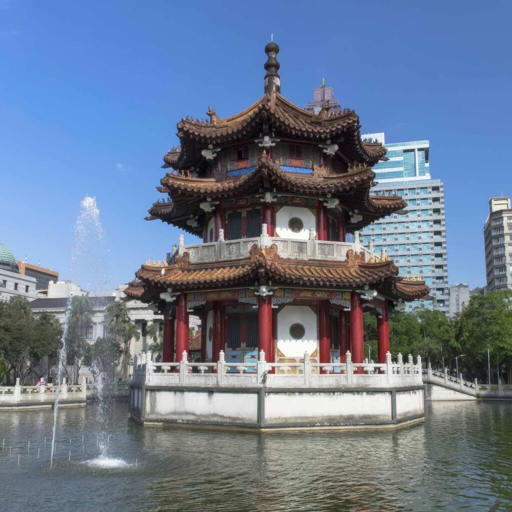 基隆觀音像攻略:登入佛眼俯瞰港都,中正公園最佳拍攝時間全公開 Taiwan Keelung Zhongzheng Park Keelung Guanyin Statue 中正公園觀音大士像 6 RN