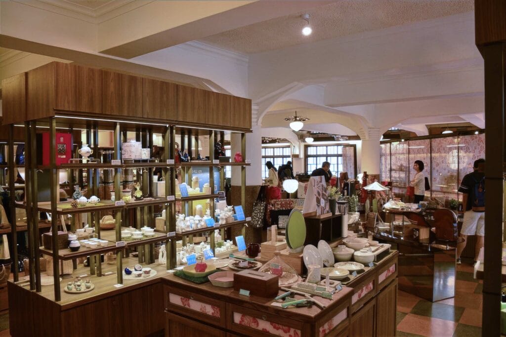 林百貨攻略:台南百年老店的前世今生與避開人潮秘訣 Taiwan Tainan 台南林百貨 5 Romaingnow