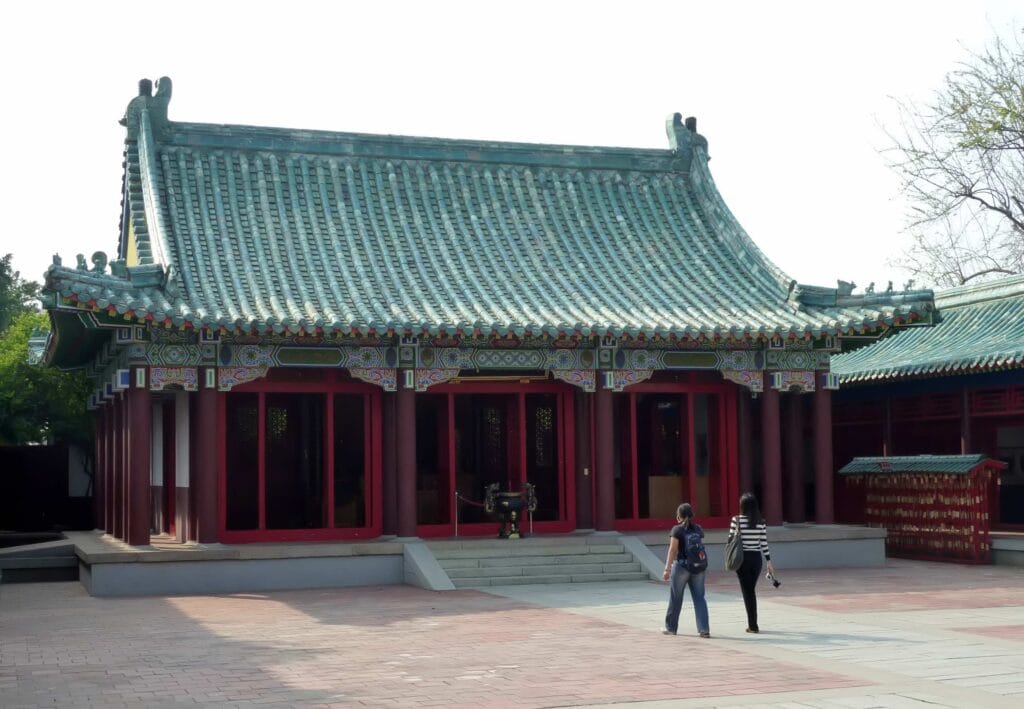 鄭成功祠完整攻略|藍眼睛門神與台南隱藏歷史秘密大公開 Taiwan Tainan 延平郡王祠 3 Romaingnow