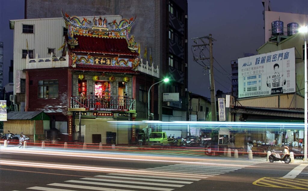 台南神農街攻略|文創、美食與浪漫夜景一次搞定 Taiwan Tainan 神農街 5 Romaingnow