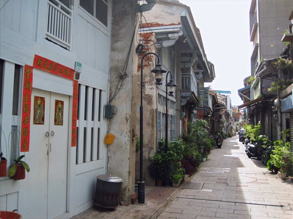台南神農街攻略|文創、美食與浪漫夜景一次搞定 Taiwan Tainan 神農街 6 Romaingnow