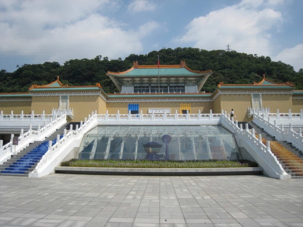 士林夜市攻略 必吃美食、行程安排與隱藏景點全公開 Taiwan Taipei 國立故宮博物院 1 Romaingnow