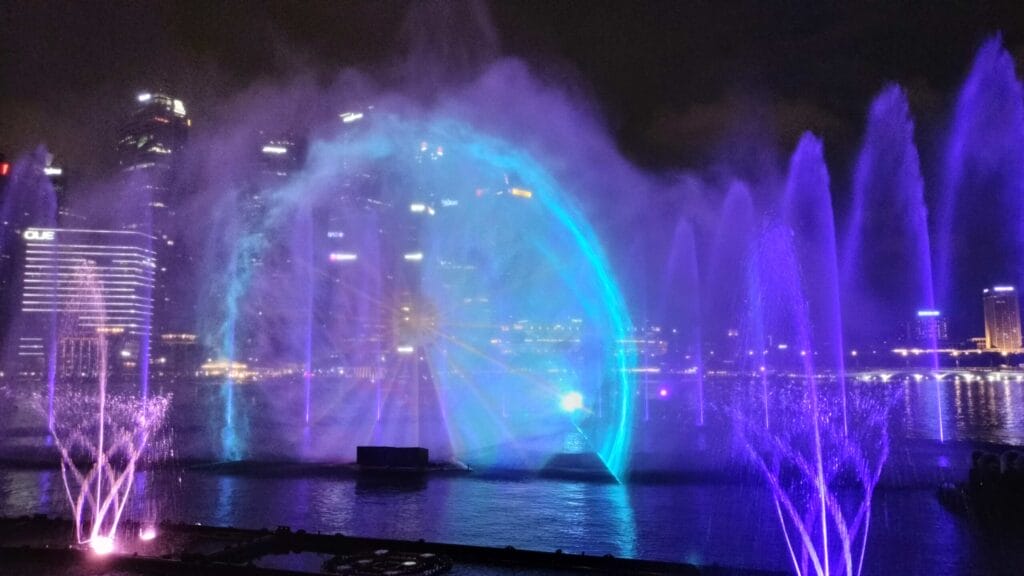 滨海湾花园 (Gardens By The Bay) 終極攻略 | 门票及交通 north light show singapore